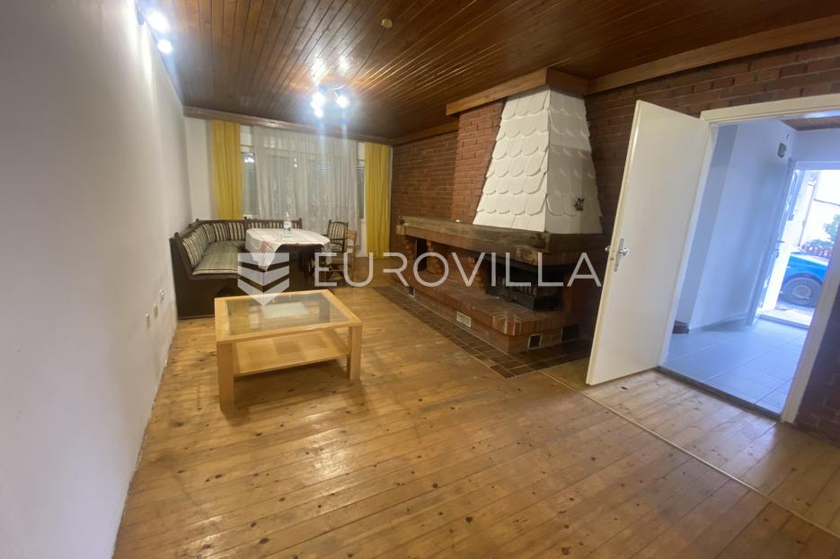 Maison À vendre -  Slavonski Brod