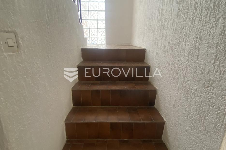 Maison À vendre -  Slavonski Brod
