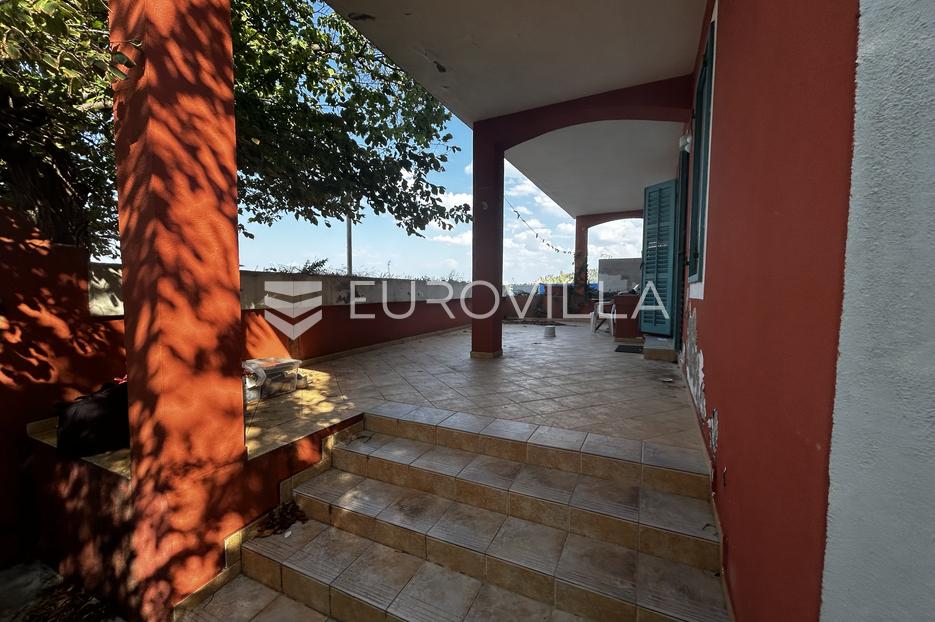House For sale -  Preko