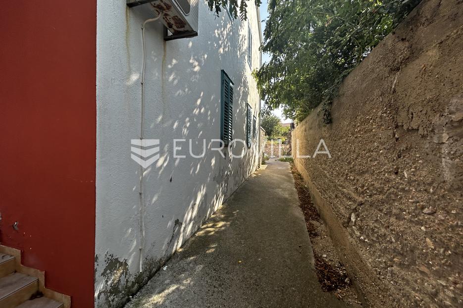 House For sale -  Preko
