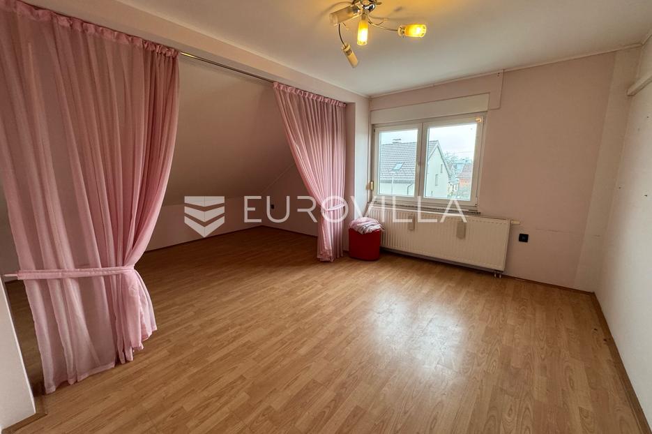 Kuća Na prodaju - Osječko-baranjska Đakovo