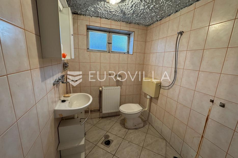 Kuća Na prodaju - Osječko-baranjska Đakovo