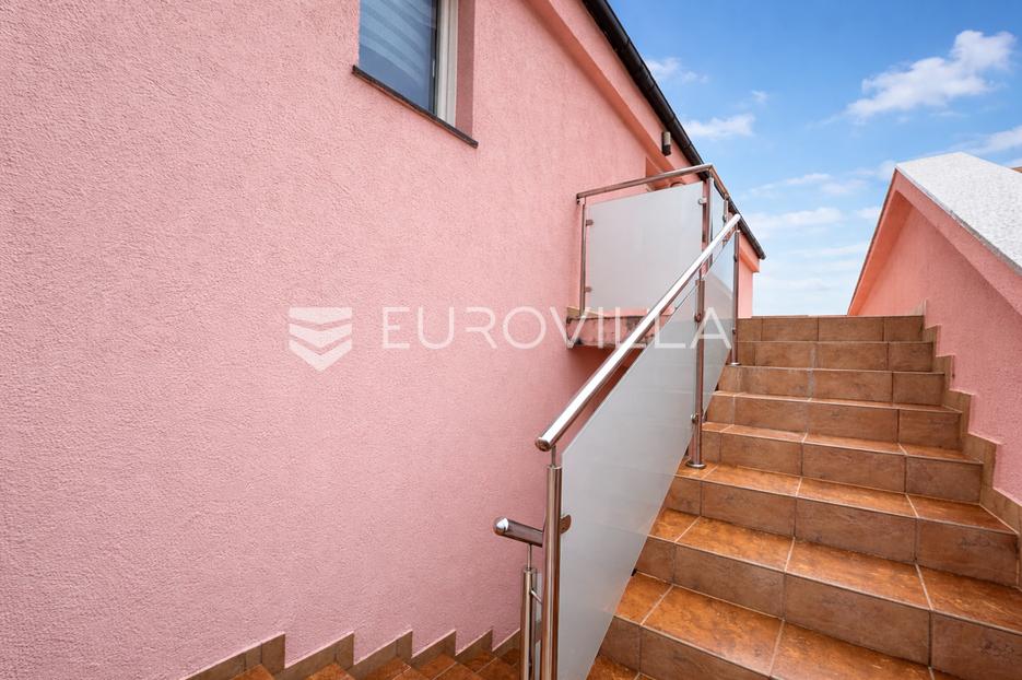 House For sale - Zadarska Pag