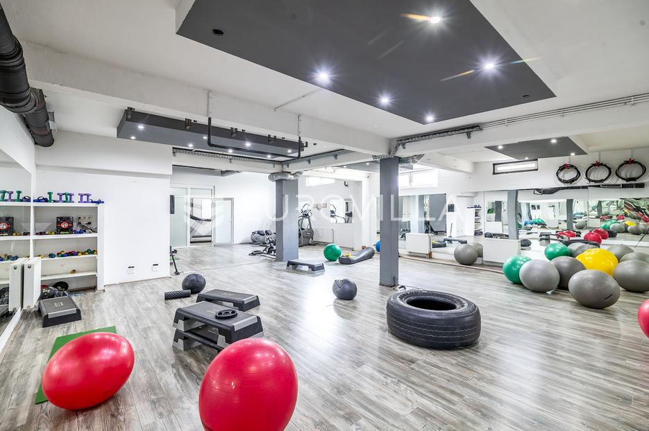 Business premises For sale - Grad Zagreb Sesvete