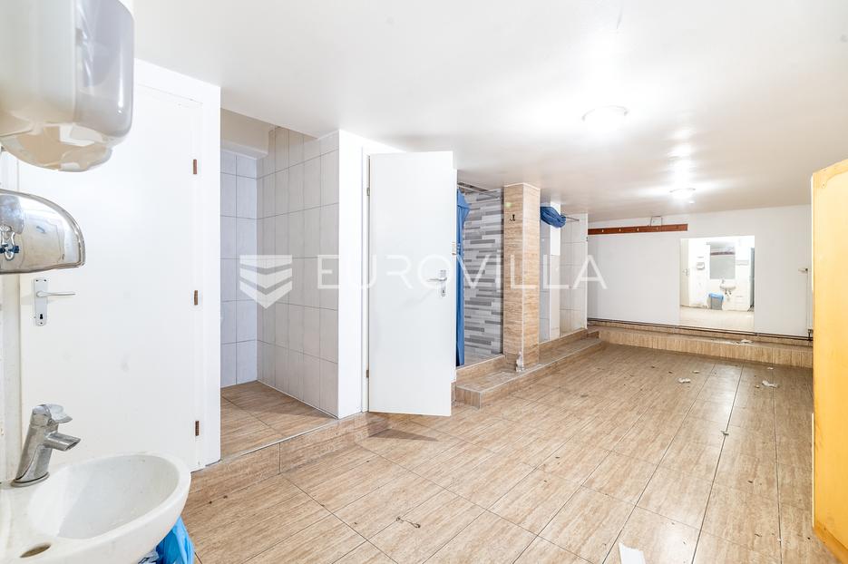 Business premises For sale - Grad Zagreb Sesvete