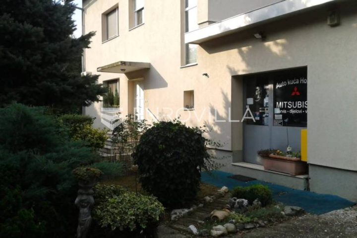 Casa in vendita 860 m² – Hrvatski Leskovac
