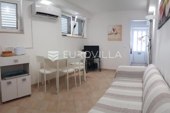 Casa In vendita - Splitsko-dalmatinska Supetar - foto 2/28