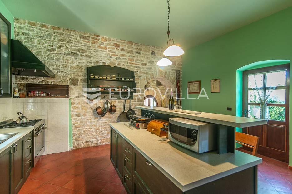 Haus Zu verkaufen -  Žminj