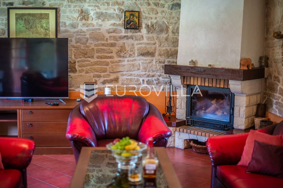 Haus Zu verkaufen -  Žminj