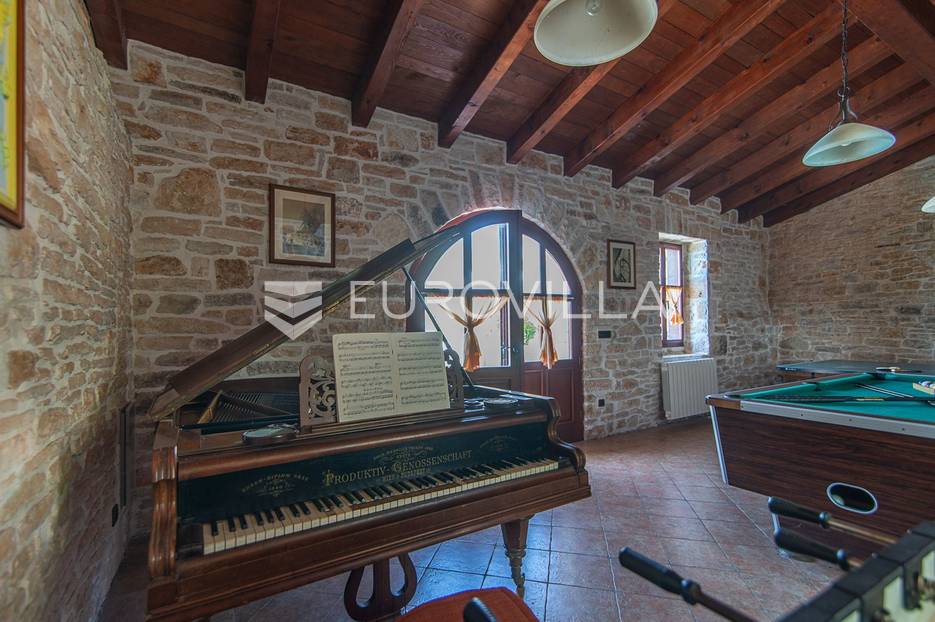 Haus Zu verkaufen -  Žminj