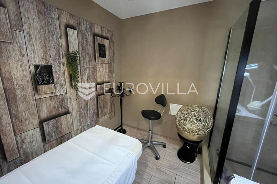 Locaux commerciaux À vendre -  Rovinj