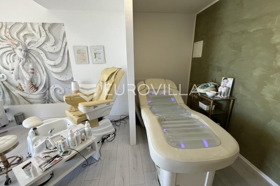 Locaux commerciaux À vendre -  Rovinj