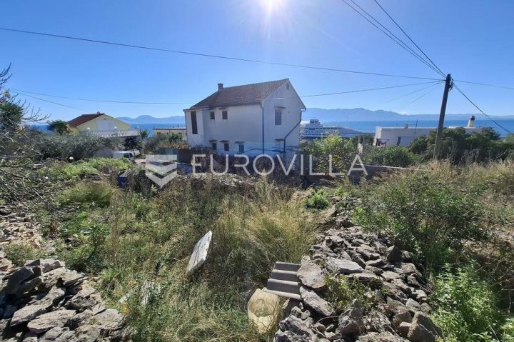 Land for sale 437 m² – Sućuraj