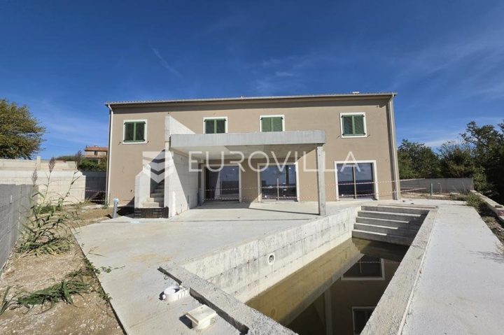 Haus zu verkaufen 284 m² – Grožnjan