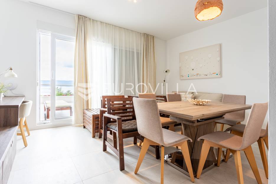 Flat For sale Mimice