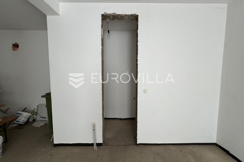 Komerčné Na predaj -  Slavonski Brod