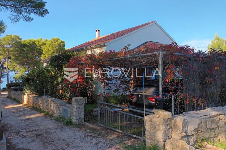 Dům na prodej 220 m² – Milna
