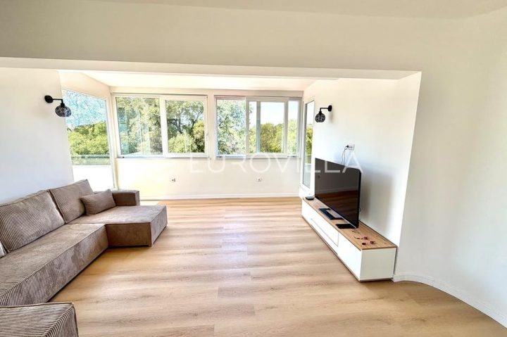 Stan za najam 83 m² – Gripe