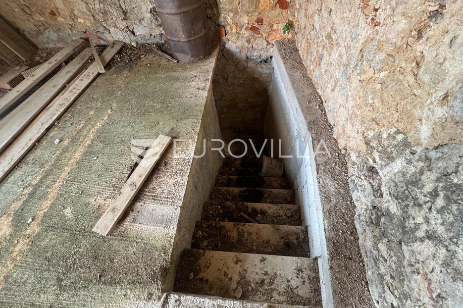 Hiša Na predaj -  Stari Grad
