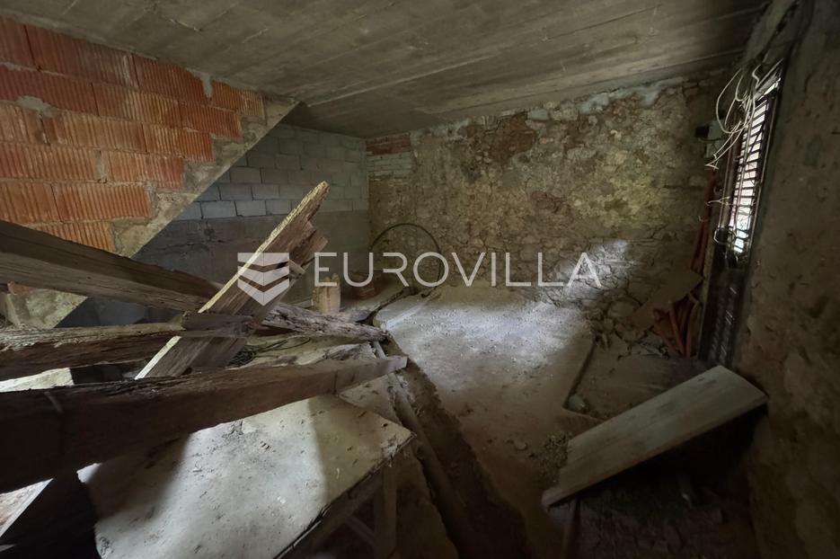 Hiša Na predaj -  Stari Grad