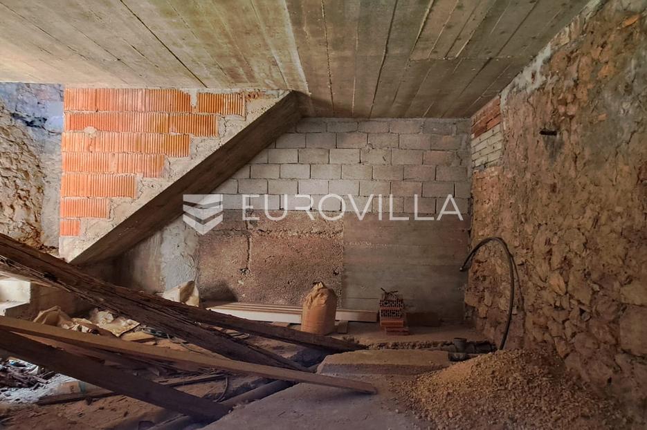 Hiša Na predaj -  Stari Grad