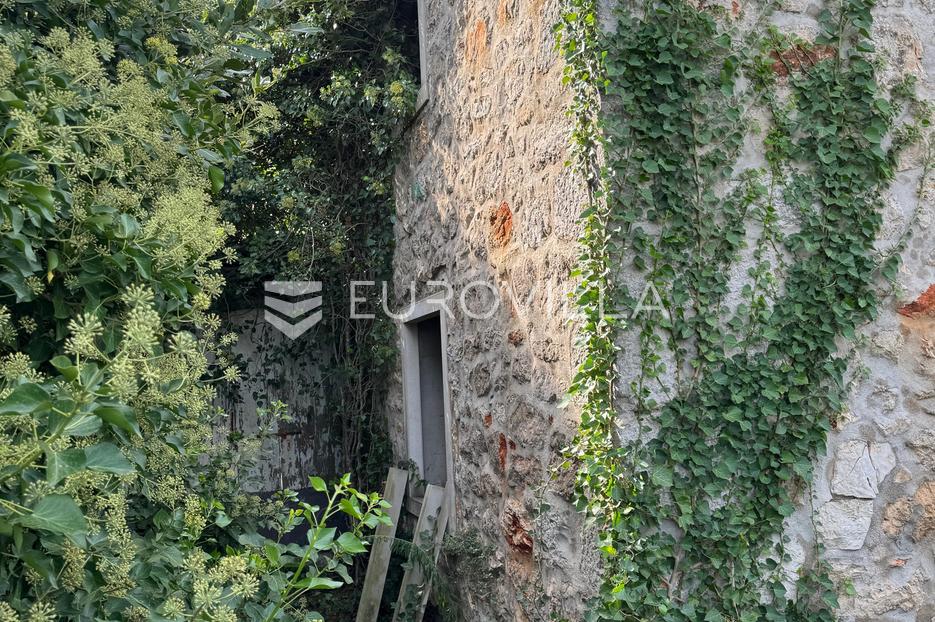 Hiša Na predaj -  Stari Grad