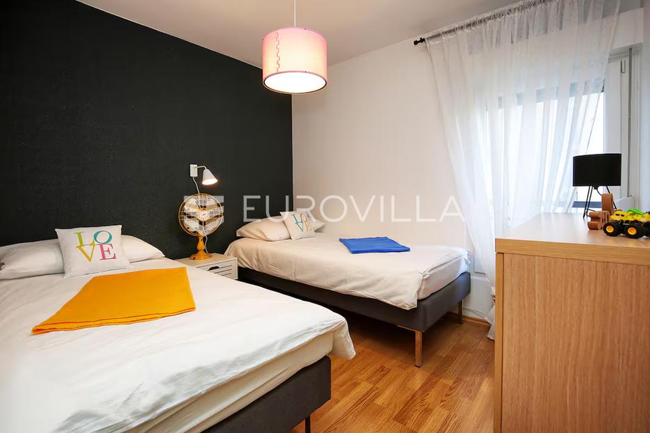 Apartment Zu vermieten -  Pula