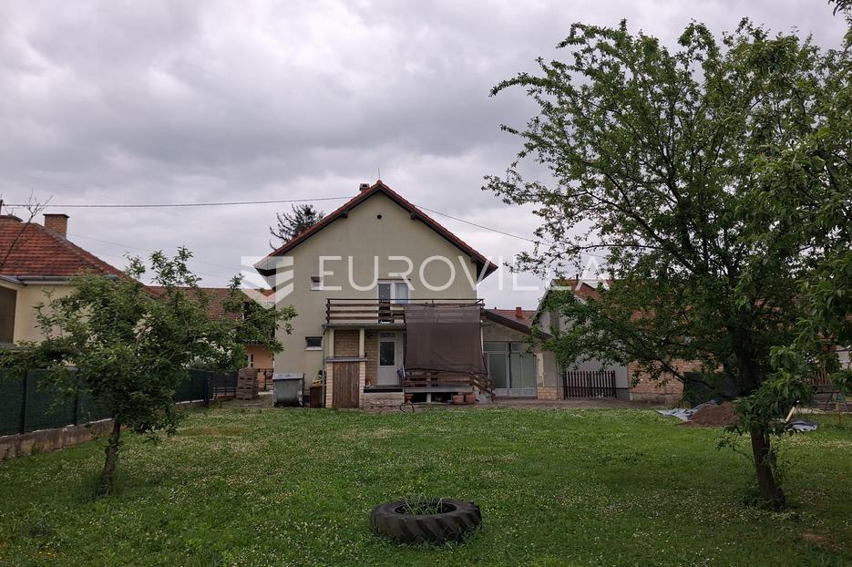 Dům Na prodej -  Vinkovci - Okolica