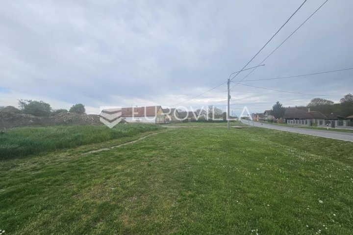 Terrain À vendre - Osječko-baranjska Čeminac - foto 5/6