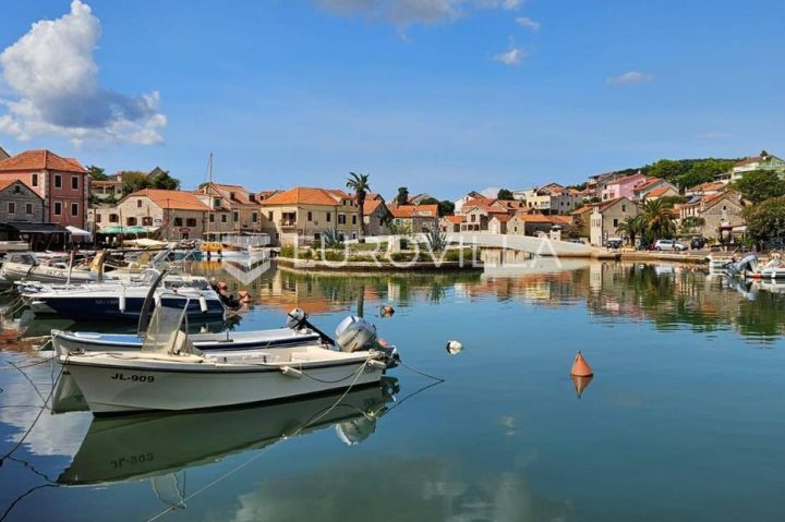 Terrain à vendre 8000 m² – Vrboska