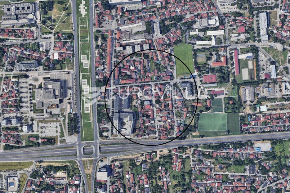 Działka Na sprzedaż -  Trnje