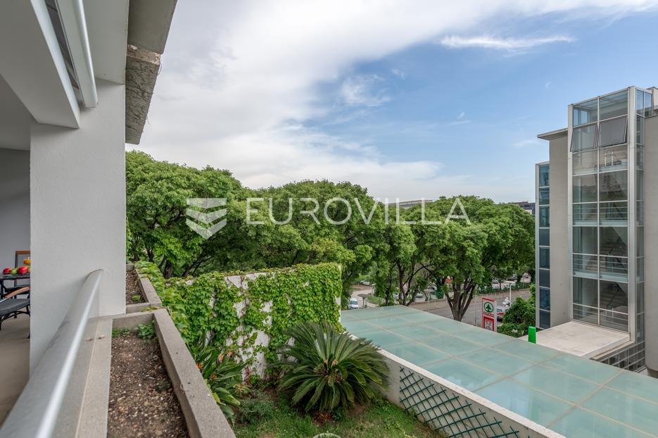 Flat For sale - Splitsko-dalmatinska Split