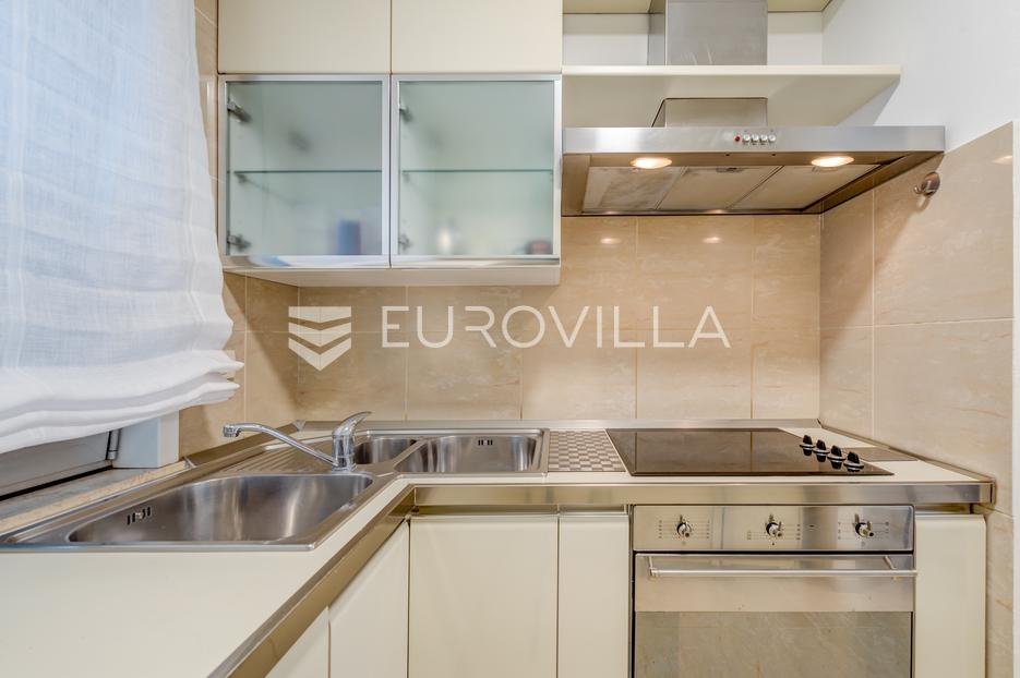 Flat For sale - Splitsko-dalmatinska Split
