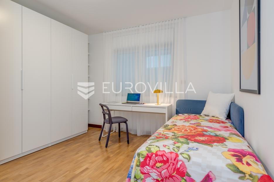 Flat For sale - Splitsko-dalmatinska Split