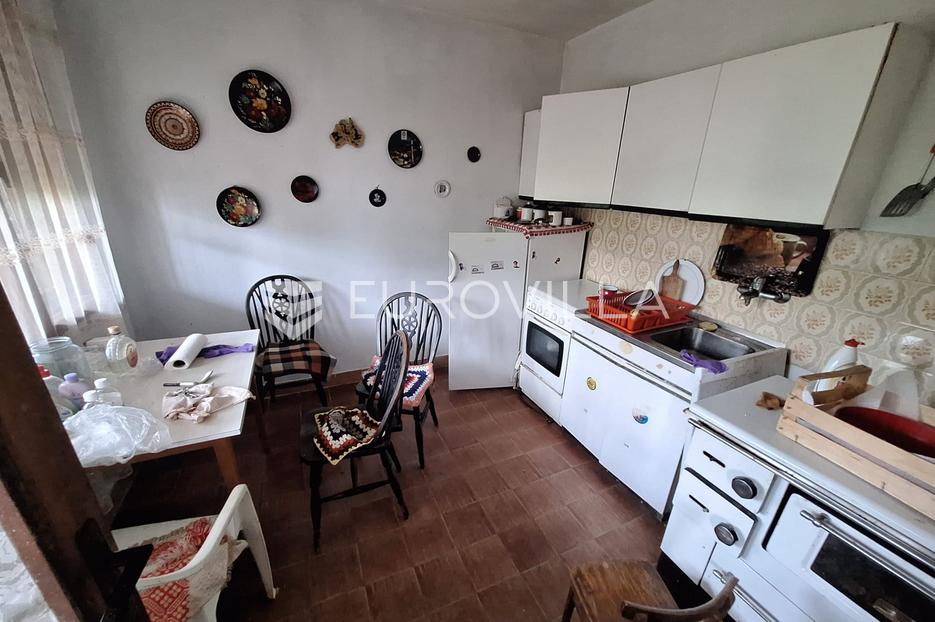 Maison À vendre - Sisačko-moslavačka Topusko