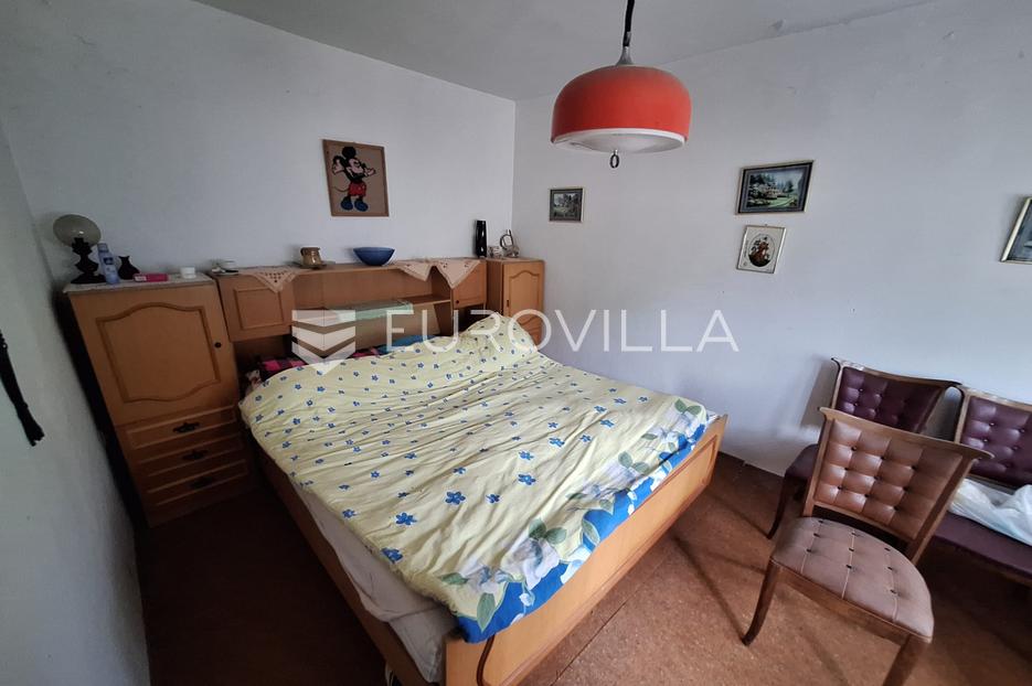 Maison À vendre - Sisačko-moslavačka Topusko