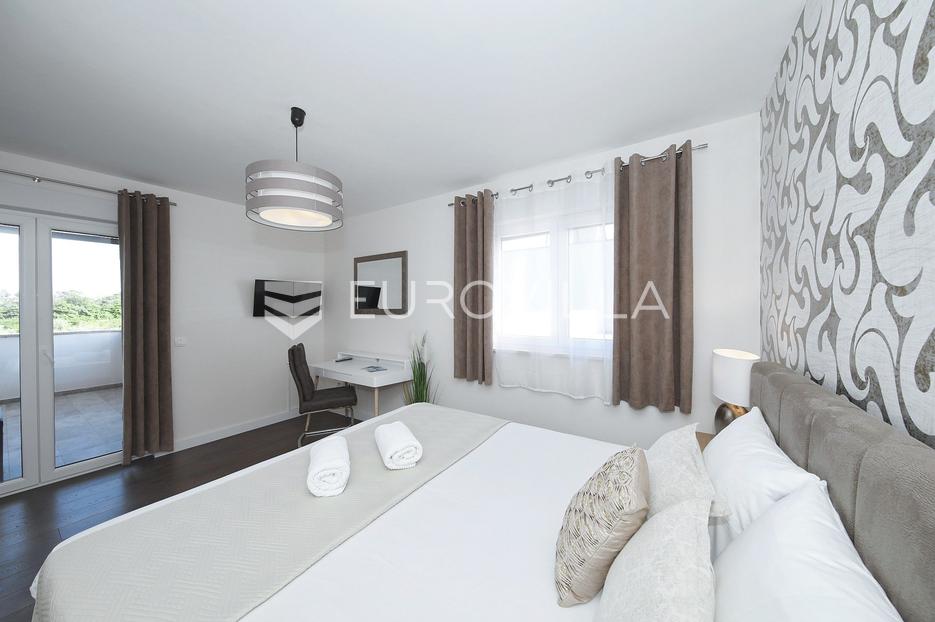 House For sale -  Nin