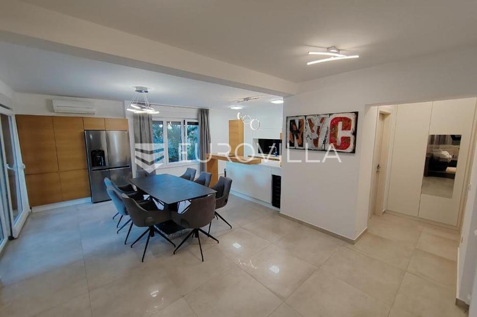 House For sale -  Nin
