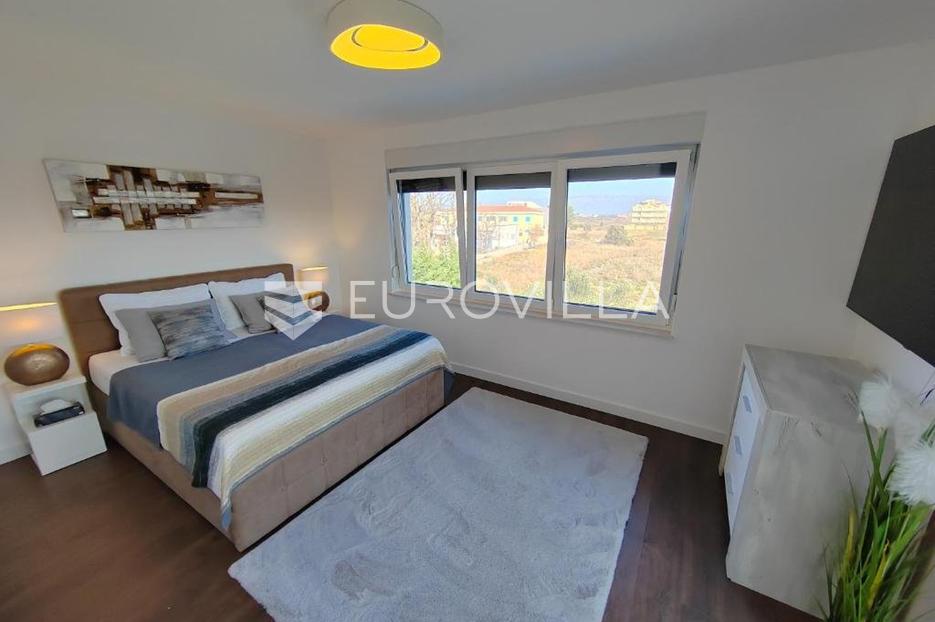 House For sale -  Nin