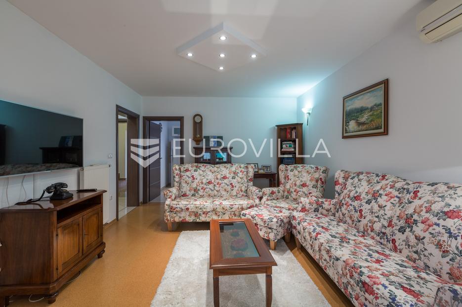 Casa In vendita -  Pula