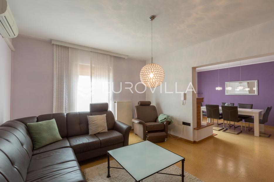 Casa In vendita -  Pula