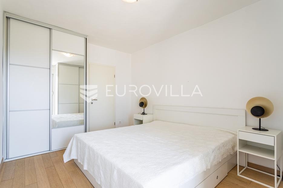 Flat For sale - Splitsko-dalmatinska Split
