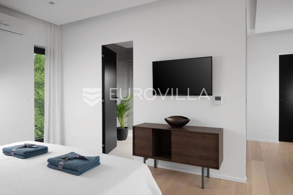 Haus Zu verkaufen - Istarska Ližnjan