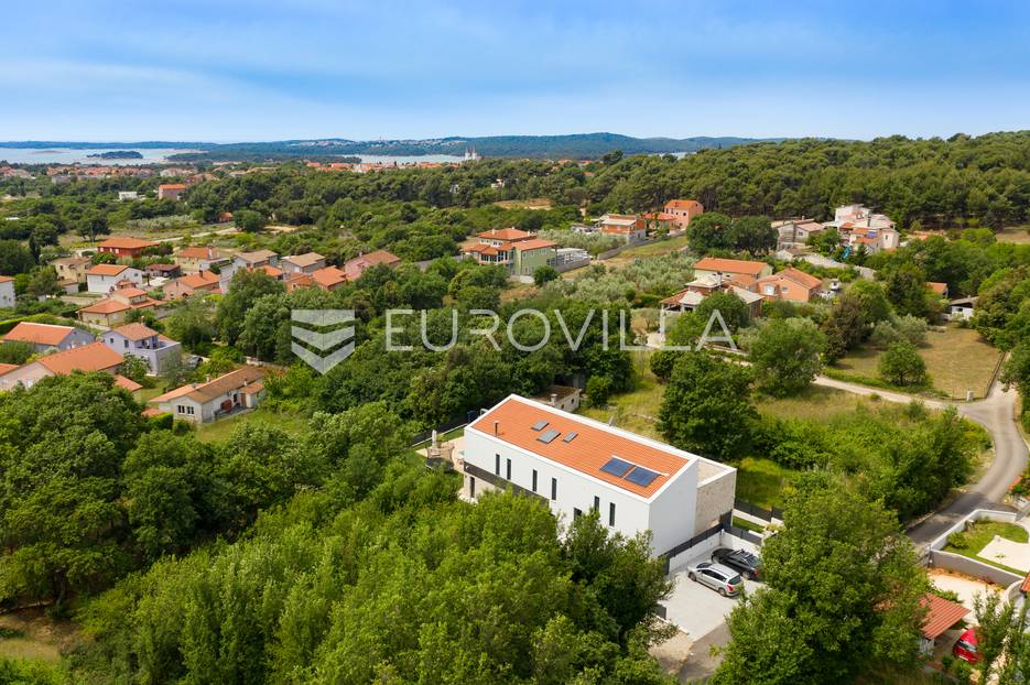 Haus Zu verkaufen - Istarska Ližnjan