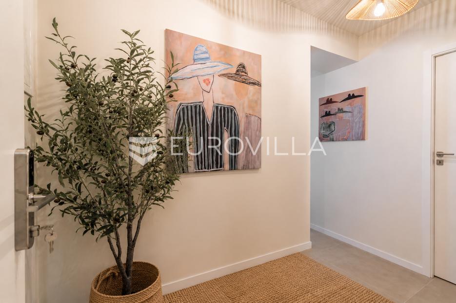 Apartmán Na predaj - Splitsko-dalmatinska Podstrana