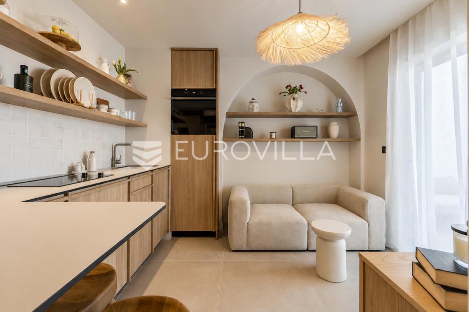 Apartmán Na predaj - Splitsko-dalmatinska Podstrana - foto 2/14
