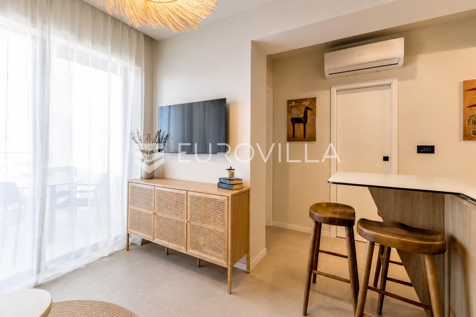 Apartmán Na predaj - Splitsko-dalmatinska Podstrana - foto 3/14