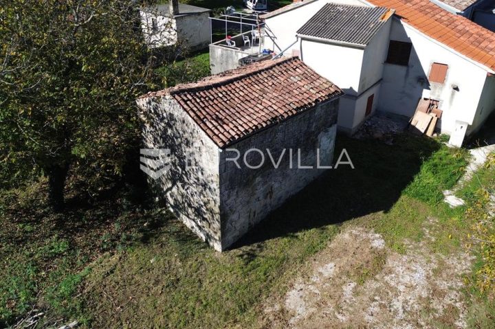 Kuća na prodaju 44 m² – Pićan