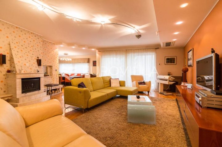Haus zu verkaufen 450 m² – Donja Dubrava