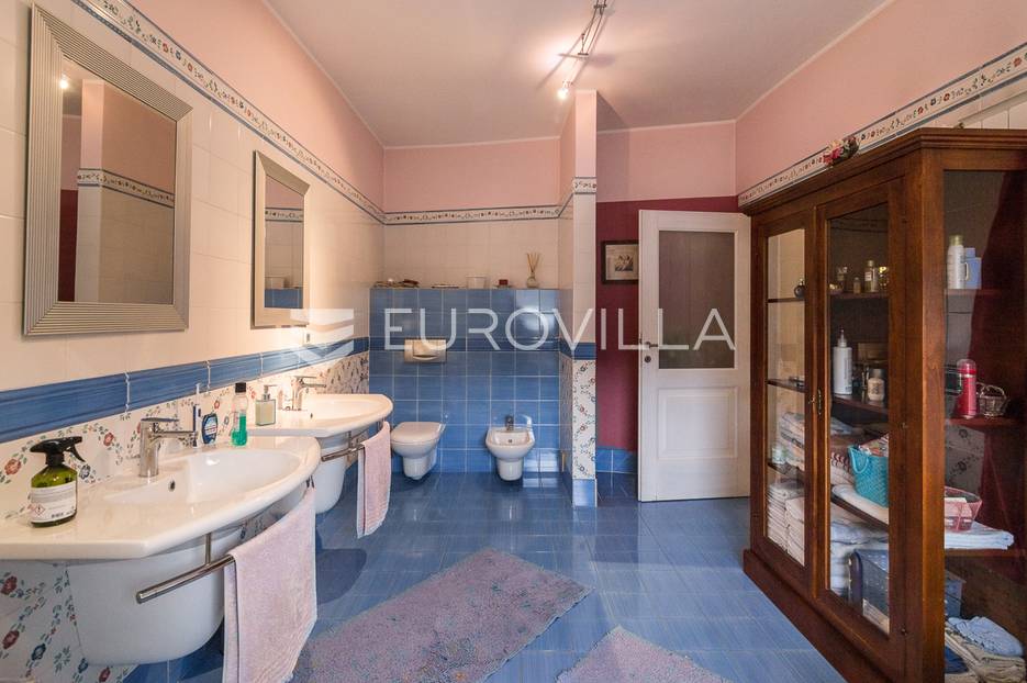 Casa In vendita -  Donja Dubrava